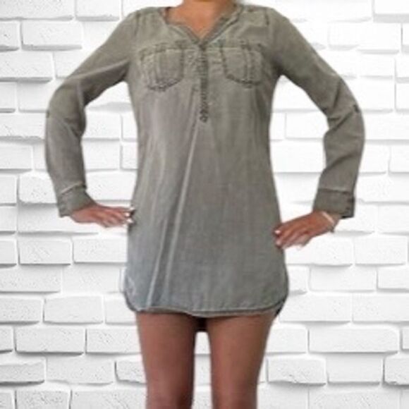 Express Women’s Size Small Roll Tab Long Sleeved Distressed Faded Mini Dress - Picture 1 of 14